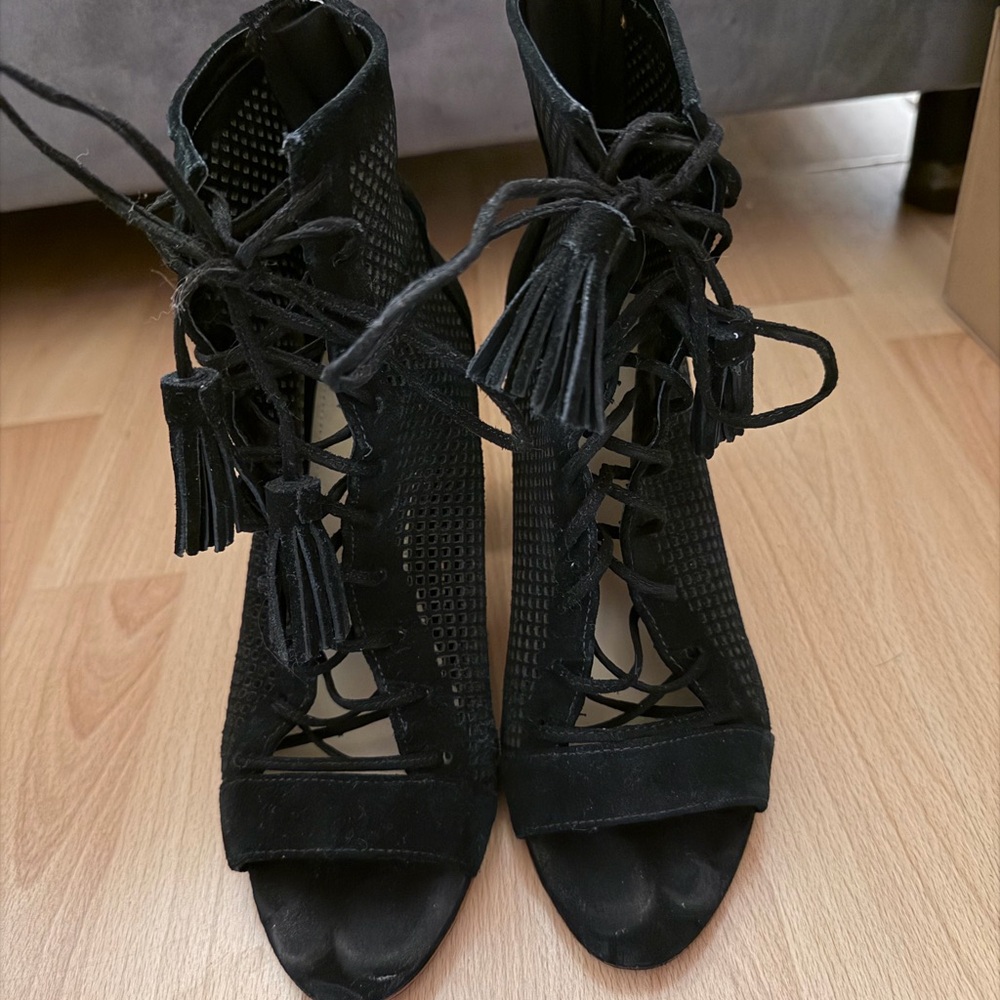 Elegant Black Lace-Up Women's Shoes